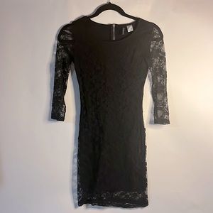 Fitted H&M Black Lace Quarter Length Sleeve Dress - Size: 2